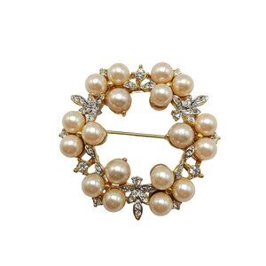 Clear Rhinestones Faux Pearls Flower Wreath Brooch Pin Gold Tone Vintage (K)